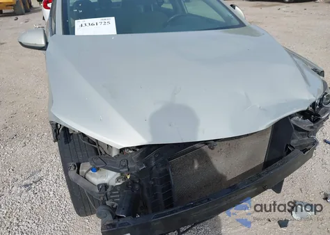 2018 Hyundai Elantra Se z USA, uszkodzony, nr VIN 5NPD74LF8JH353059